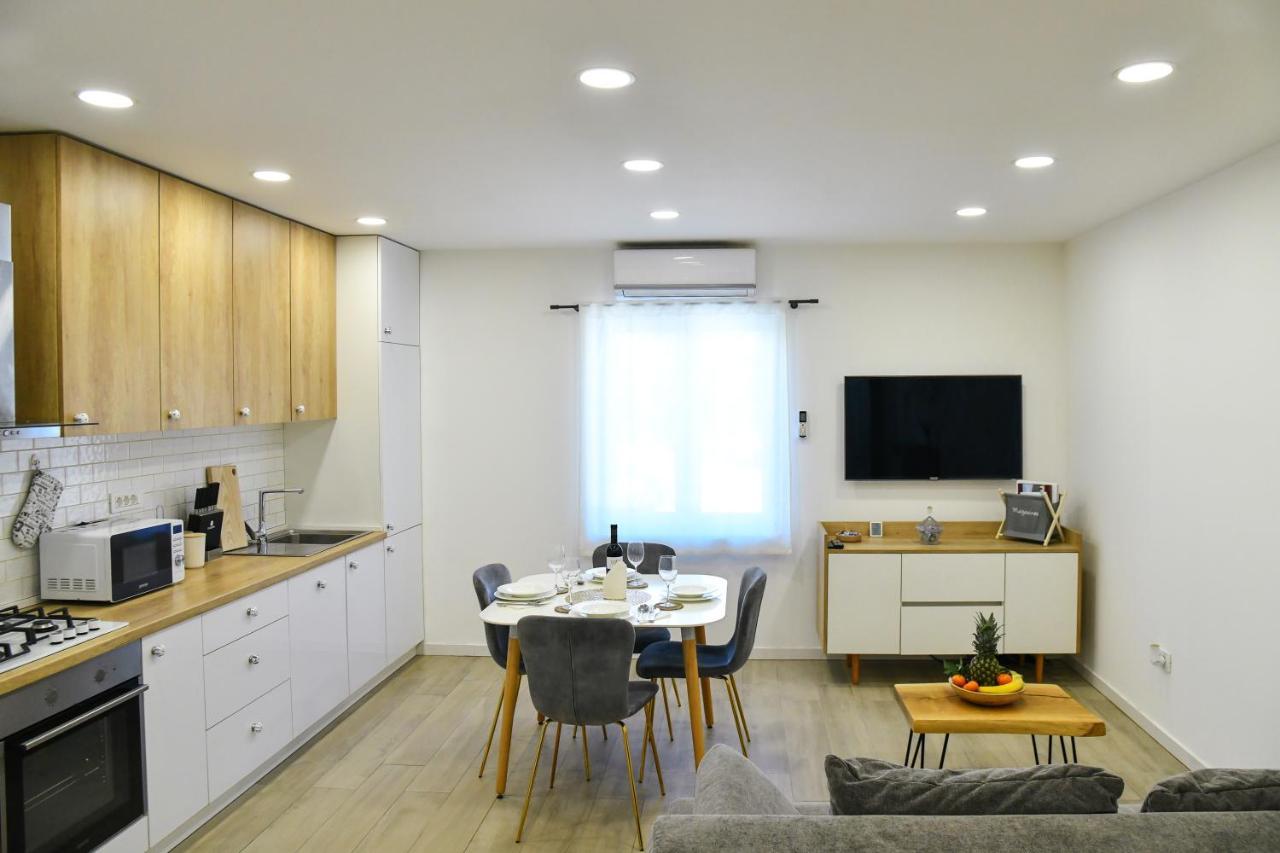 Apartment Maris Sinj Luaran gambar